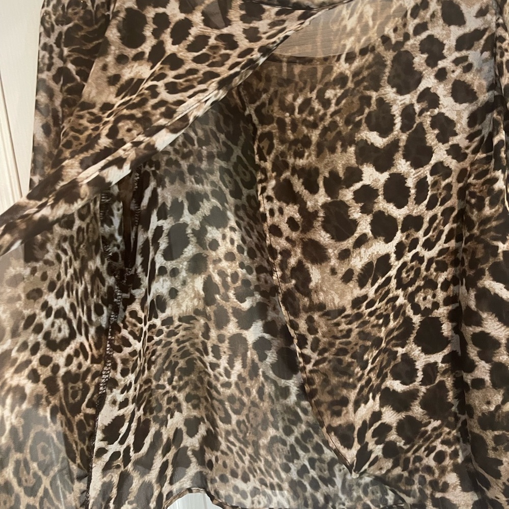 Body Central Shear Leopard print top Size M // Y2K - Picture 4 of 5